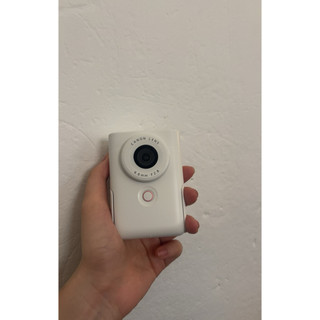 canon powershot v10