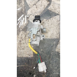 [機車零件]光陽 jr100 化油版 中古 鎖頭 公司的 一隻鑰匙