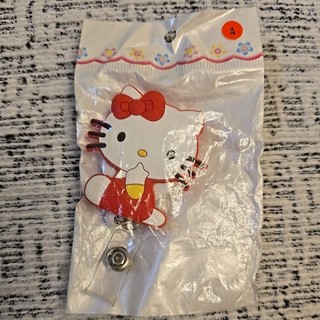 Hello Kitty 造型易拉扣/伸縮證件夾｜醫護、上班族必備