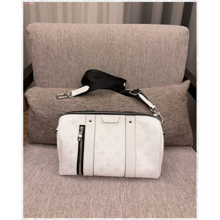 77精品服飾店 Louis Vuitton LV City Keepall 斜背包 M27644
