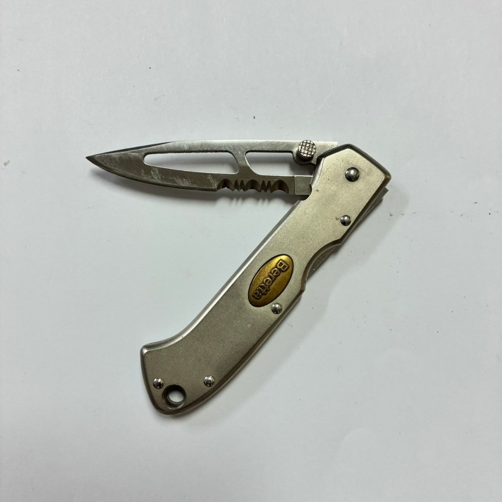 [沐沐屋]1990 年Beretta (貝瑞塔)Airlight 折疊口袋刀