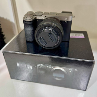 【幾乎全新】Sony A7c2 ILCE-7CM2L SEL2860 Kit 銀色 公司貨 ＋ 原廠雙電池