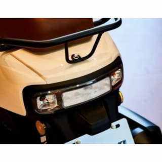SUZUKI SUI 125 造型尾燈 造型後方向燈 彩繪 彩貼 防刮 遮傷 保護 SUI改裝 SUI尾燈