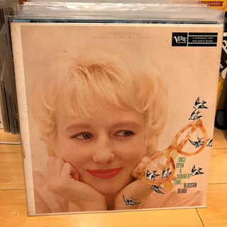 Blossom Dearie – Once Upon A Summertime