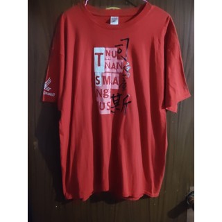加大尺碼紅色純棉中性棉T/司馬庫斯設計款字型棉T/2XL