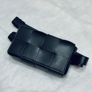【全新】Bottega Veneta Cassette Mini 黑色八格皮革腰包