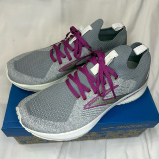 現貨🔥全新BROOKS女慢跑鞋US8.5 25.5cm 動能加碼象限 LEVITATE STEALTHFIT 5