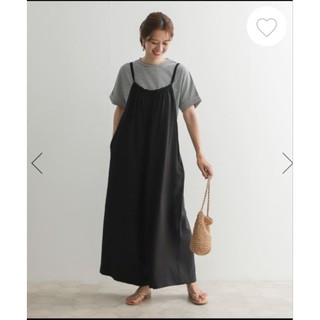 二手。日牌。urban research。黑色後綁帶吊帶褲。涼感。兩側有口袋。洗穿三次。買價很貴。購於東京百貨。