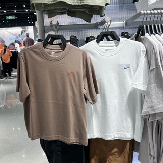 NIKE NSW GFX TEE BOXY 女款 棕色 短袖 寬鬆 塗鴉 狗狗