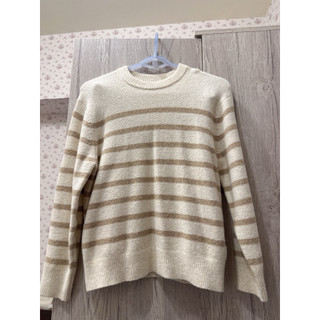 (近新）UNIQLO米色條紋柔軟毛衣