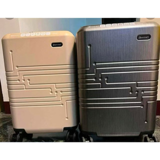 TSMC臺積電萬國通路20吋行李箱(燕麥奶）TSMC