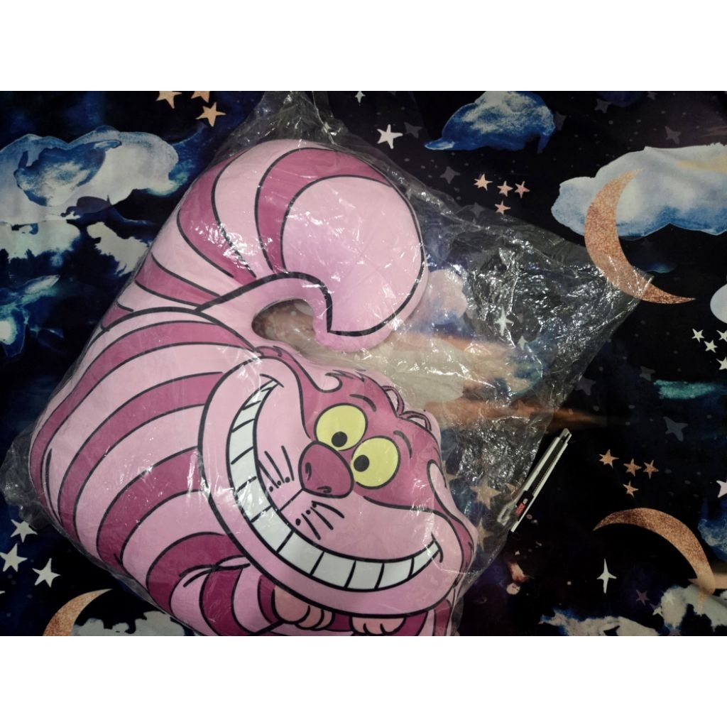 KHTOY 扭蛋 B賞 柴郡貓大抱枕 愛麗絲的夢遊仙境 柴郡貓娃娃 商品比例如圖 可直接下單