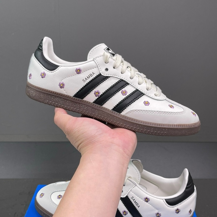 🇯🇵  adidas originals SAMBA OG 德訓 雛菊 花卉刺繡 清新百搭 板鞋 男女同款 白色