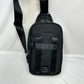BESIDE-U專櫃 單肩包 斜肩包 輕盈 多格層RFID防盜材質BTT2505黑色 $3200