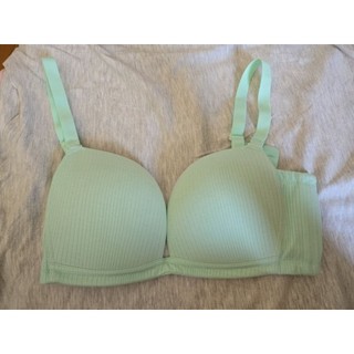 曼黛瑪璉 舒壓Bra 罩杯內衣(春草綠)無鋼圈 D80全新