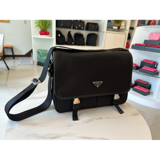 【美麗堡精品】 PRADA OUTLET 2VD768 尼龍款斜背包 郵差包 黑色(現貨)全新真品