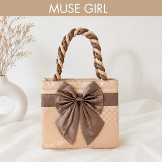 【MUSE GIRL 繆思女孩】Petit Sac 小手提曼谷包 手提四方蝴蝶結包 | bag