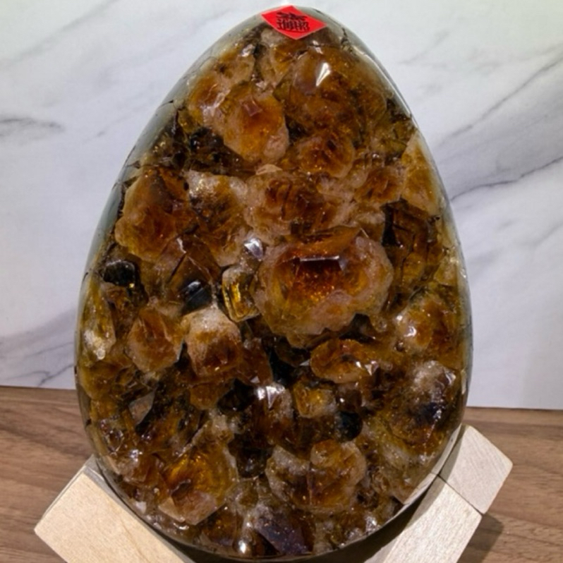 帶鈦晶黃水晶恐龍蛋🥚原皮原礦頂級威士忌酒黃 千層晶體大牙晶體閃亮清透