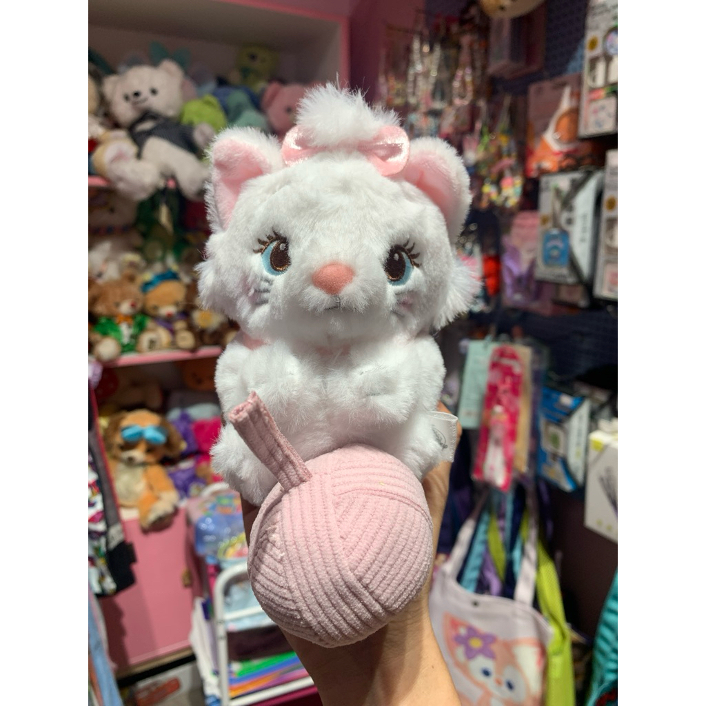 Bunibear. 迪士尼 商店 瑪麗貓毛球吊飾 瑪麗貓 毛球 吊飾 【請先聊聊是否現貨】