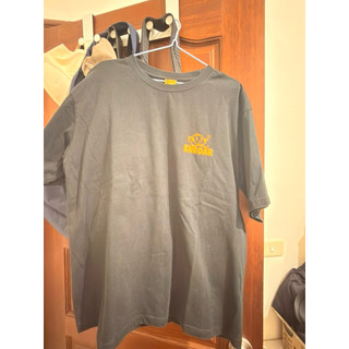 Enroar T-shirt 穿不到五次 95成新 L號
