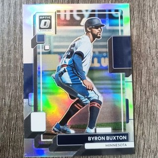 2022 Donruss Optic Holo 明尼蘇達雙城隊明星外野手 Byron Buxton 閃亮平行卡