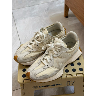 New Balance 327米白燕麥奶灰色復古休閒鞋