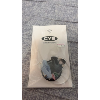 CLOSE YOUR EYES CLOSER TO MY ARCHIVE / ACRYLIC TURNING STAND