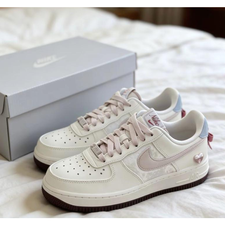 NIKE AIR FORCE 1 AF1 2026年 情人節 奶油色 櫻花粉 寶寶藍 IQ4937-161