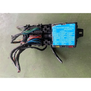 三菱 Space Gear 2.4cc 原廠 保險絲盒 MR301439 中古汽車零件-00