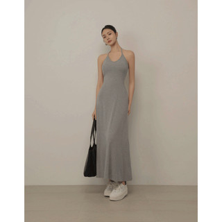 CHIC A SPACE 圓V領繞頸肩帶合身傘擺BRA長洋裝(淺灰/深灰) 女裝 現貨