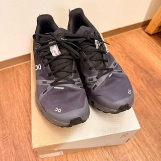 「二手」On running 昂跑 cloudsurfer trail waterproof 防水慢跑球鞋 38.5碼