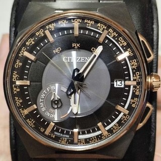 星辰CITIZEN ECO-DRIVE SATELLITE F100太陽能GPS衛星對時藍寶石鈦金屬旗艦限量錶款,黑+金