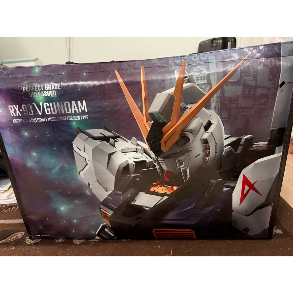 （可議價）萬代 PG UNLEASHED PGU ν鋼彈 Nu-鋼彈PGU 1/60 RX-93 ν鋼彈（牛鋼）