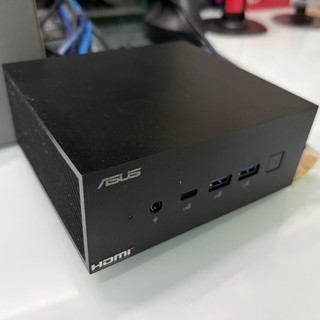 二手｜ASUS PN65 迷你主機 文書電腦 Mini PC (U5 125H/32G RAM/無硬碟)
