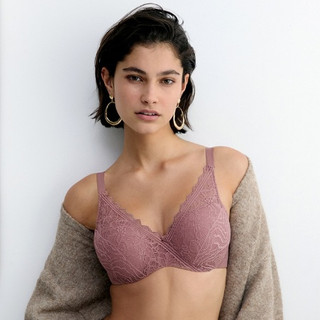 【Chantelle Easy Feel】Floral Touch 無痕記憶T-shirt Bra(94260 0R4)