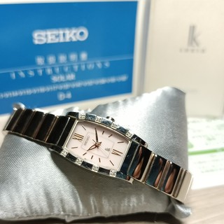 SEIKO LUKIA 已保養 免換電池 8P水晶系列 藍寶石鏡面 太陽能女錶