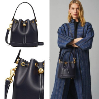 Tory Burch T Monogram 皮革水桶包 (T Monogram Leather Bucket Bag)