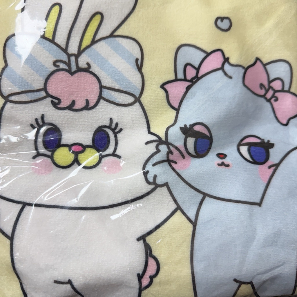 MOMOREI 粉紅莉可兔  聯名毛毯 全新 約100*70cm 薄毯 小毯子 沙發毯