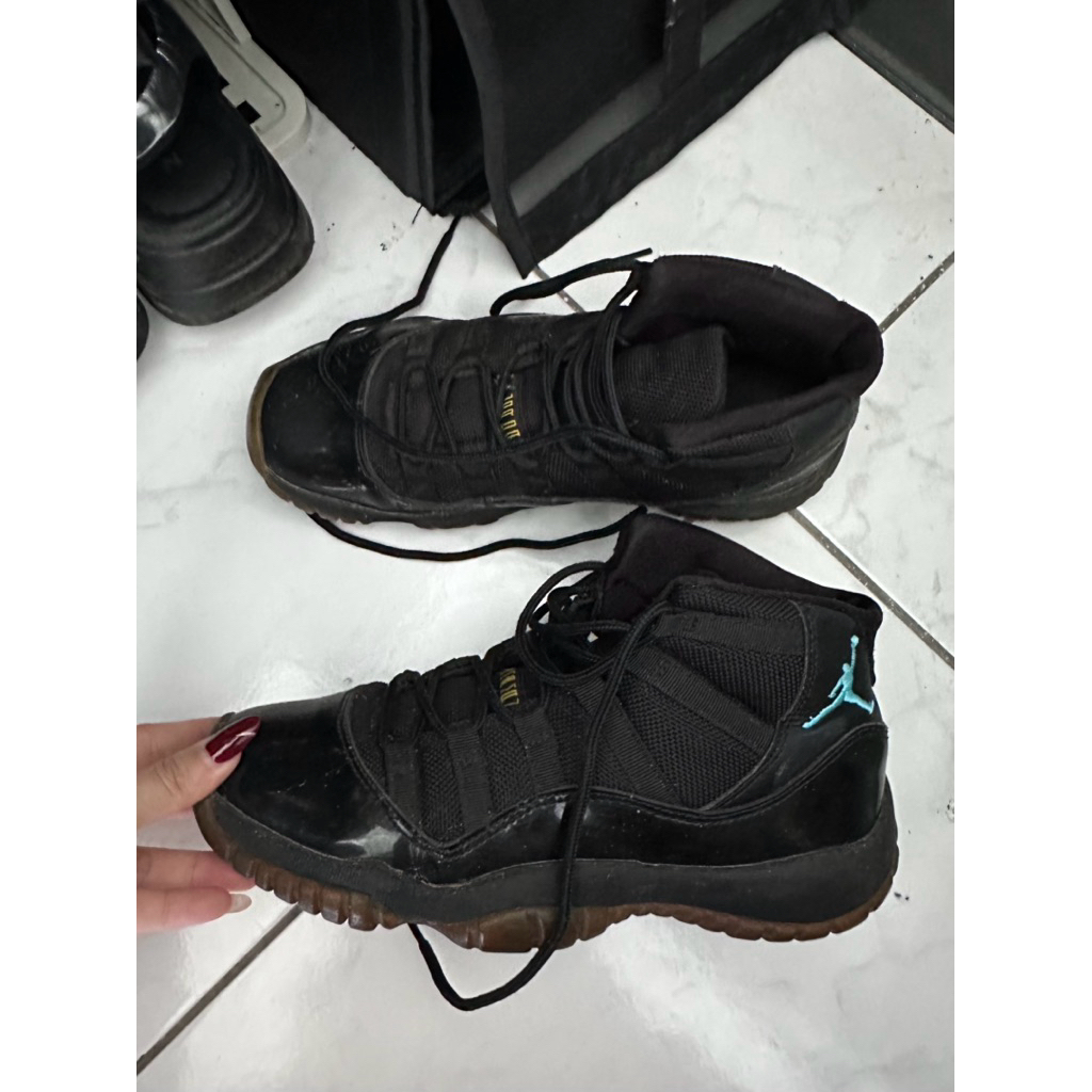 二手 23cm 黑藍色Jordan 喬丹女鞋 喬丹11代 正品