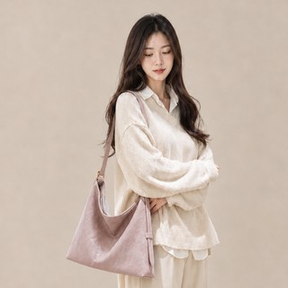 ANNA DOLLY 多層次收納揉皺慵懶包 輕量可調長背帶 內建拉鍊中隔層 都會女性質感側背包 粉杏