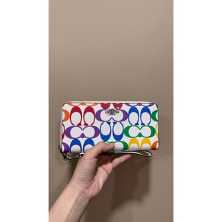 實拍❗️全新 COACH 4537 新款彩虹🌈C logo拉鏈長款錢包 長夾