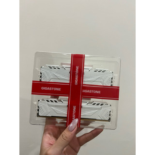 GIGASTONE記憶體白DDR4 16GB 3200全新未拆組電腦硬體零件出清特價優惠