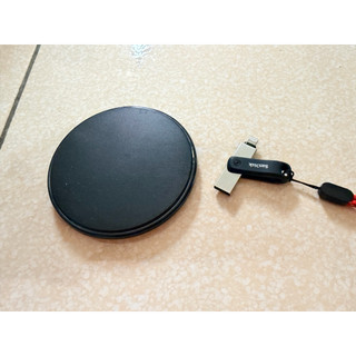 無線充電盤+iphone 專用OTG(lghting插口）+Iphone原廠耳機(lighting插口）