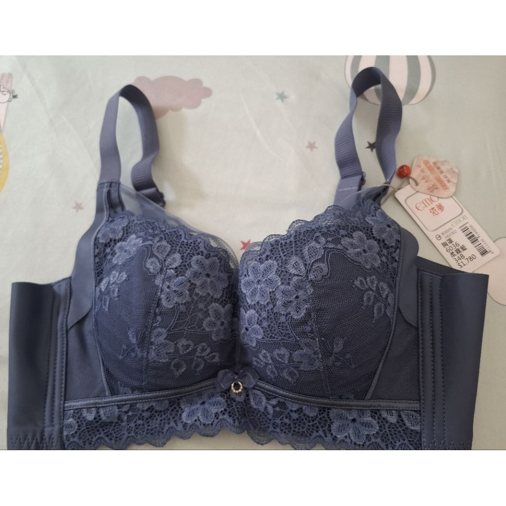 依夢  無鋼圈內衣 34B
