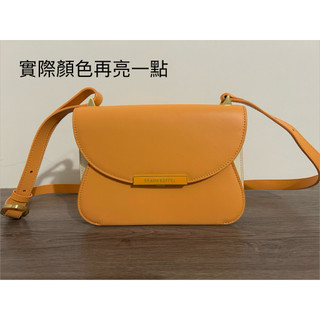 【二手包】BRAUN BÜFFEL德國小金牛：賽娜—杏桃色斜背包