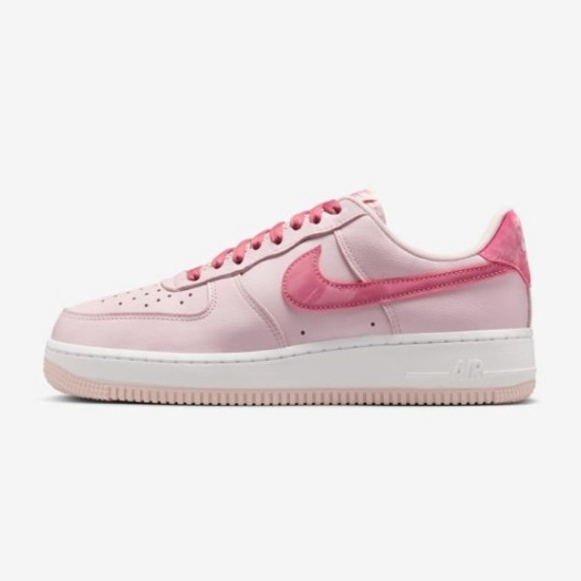 胖達）NIKE W AIR FORCE 1 AF1 情人節 愛心吊飾 皮革 休閒鞋 IO8755-600 粉白 女鞋