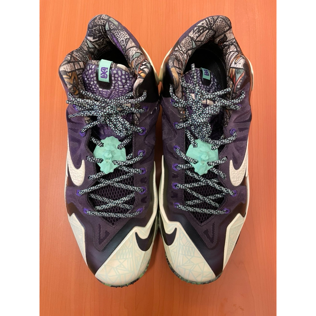 Nike Lebron 11 AZG US 11 9.6成新 無鞋盒 無脫膠 建議收藏 647780-735