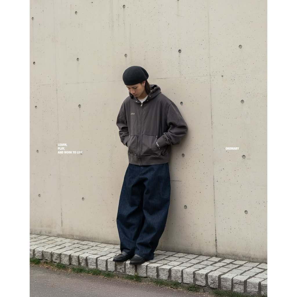 ORDINARY CURVE LEG TROUSERS 卯釘彎刀牛仔褲【PS中壢】