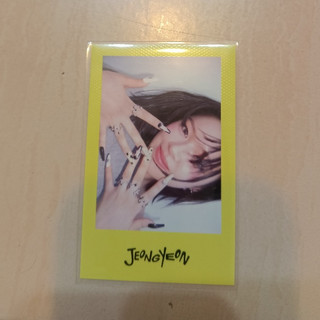 TWICE - 正規四輯 [THIS IS FOR] (POLAROID版)IS版本小卡