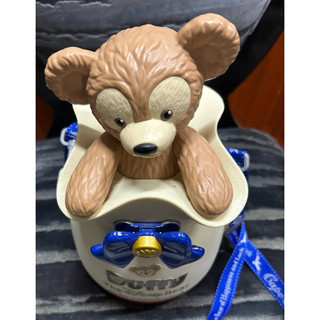 日本東京迪士尼海洋樂園（Tokyo DisneySea）限定推出的 Duffy 達菲熊水手提袋造型爆米花桶